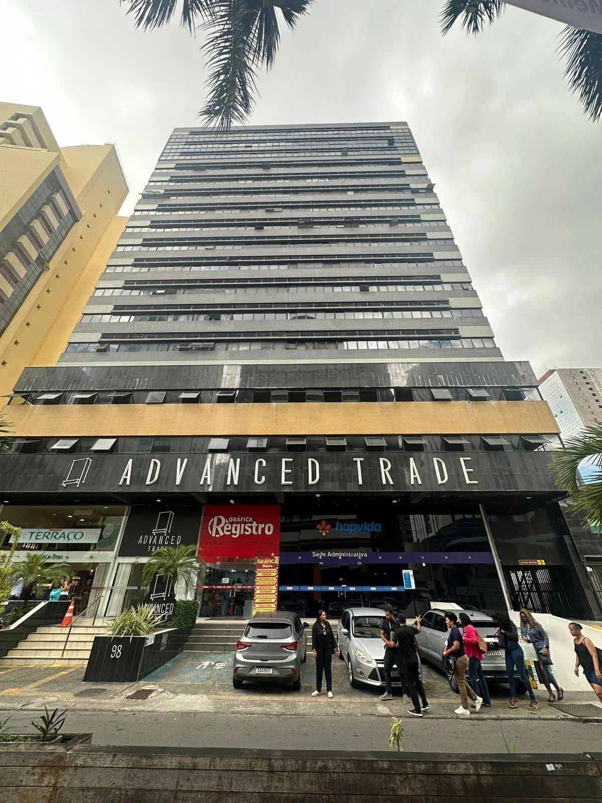 Sala Comercial Caminho das Árvores Advanced Trade 30m² Lado Salvador Shopping Av. Tancredo Neves - Iuri Imóveis