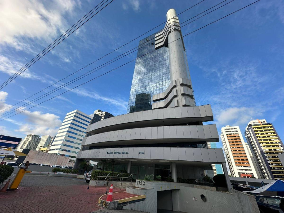 Sala Comercial Lena Empresarial 70m² Av Magalhães Meto Tancredo Neves Caminho das Árvores Salvador Shopping - Iuri Imóveis